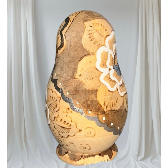 Hand Painted Wood Burned Russian Matryoshka Nesting Doll 3.75” Set of 3 - Picture 2 of 8